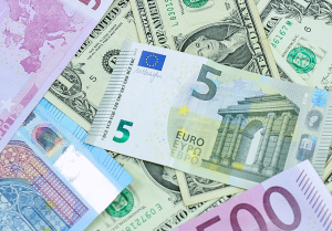 ارز ۵۰۰۰ یورویی را از کدام بانک ها بخریم؟