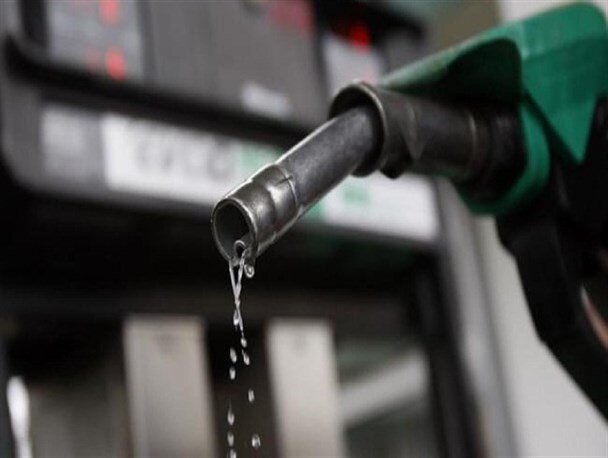 مصرف بنزین به مرز هشدار رسید/ احتمال کمبود سوخت در تعطیلات نوروز