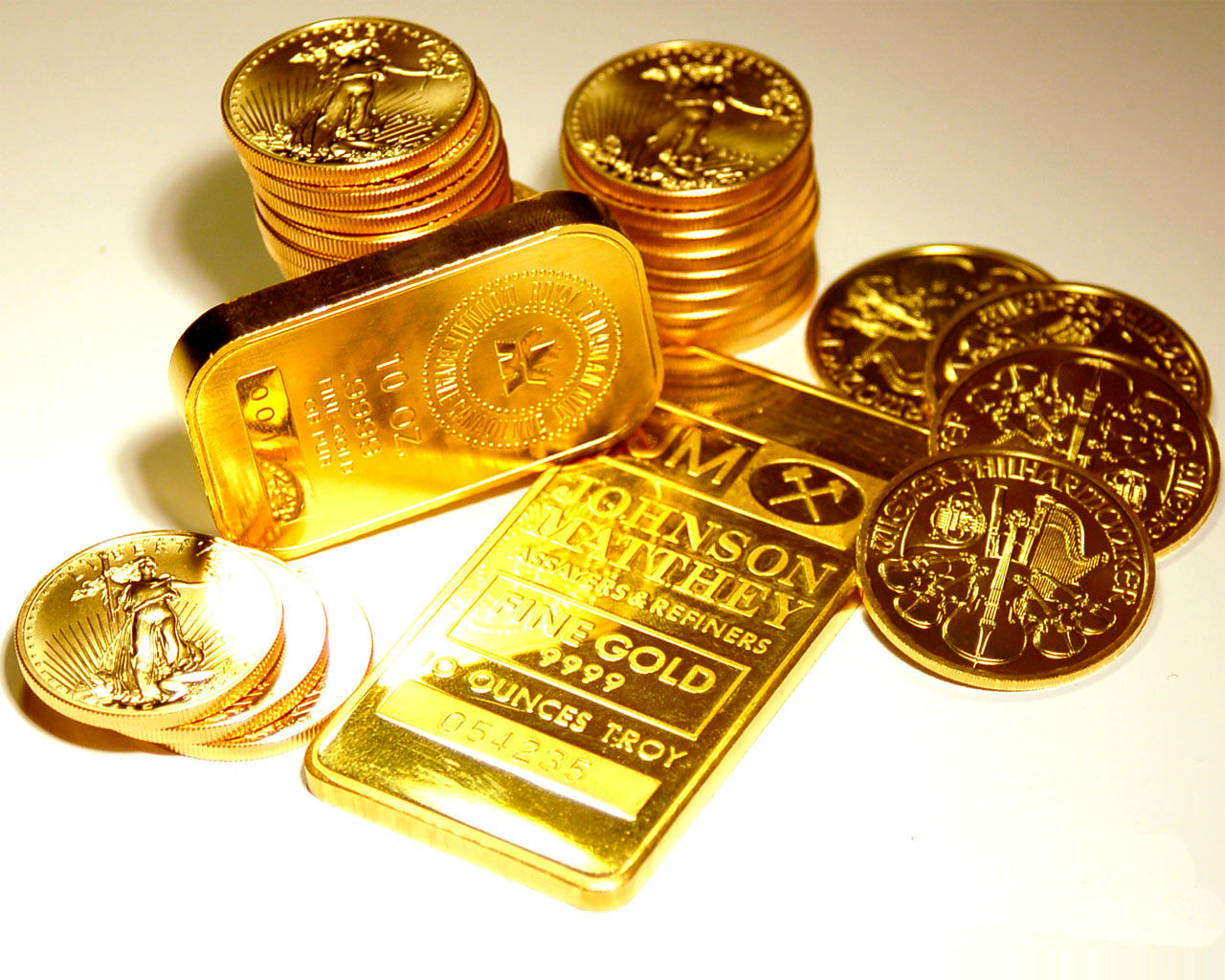 قیمت طلا و سکه در روز چهارشنبه صعودی است یا کاهشی؟