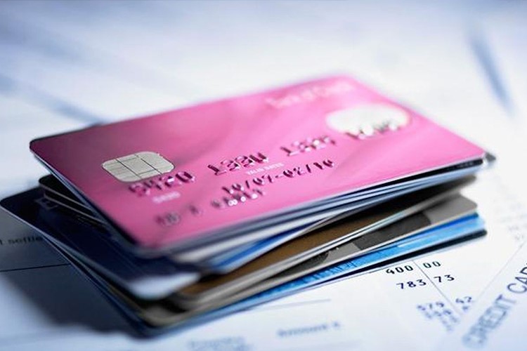 درصورت مسدود شدن کارت بانکی حین سفر چه کنیم؟