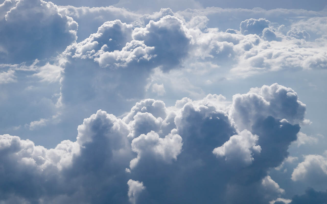 حرکت ابرها در آسمان؛ توهم است یا واقعیت؟