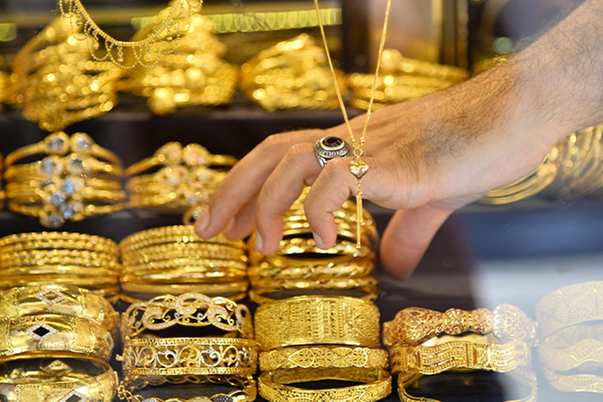 قیمت طلا و سکه در روز پنج‌شنبه صعودی است یا نزولی؟