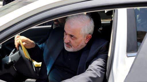 آبرو ریزی ایران خودرو مقابل وزیر صمت / خودروی وزیر خراب شد!