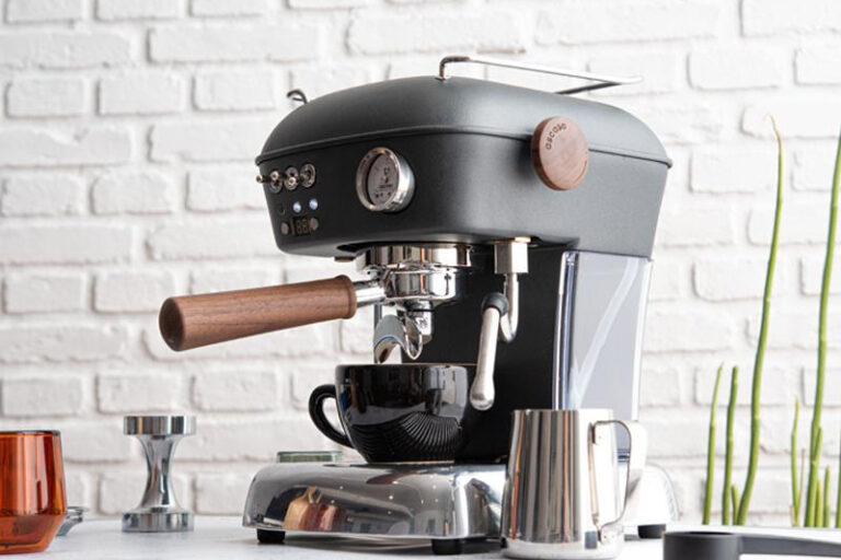 جدیدترین قیمت انواع دستگاه قهوه ساز+ جدول/ چرا و چگونه یک دستگاه قهوه ساز را تمیز کنیم؟