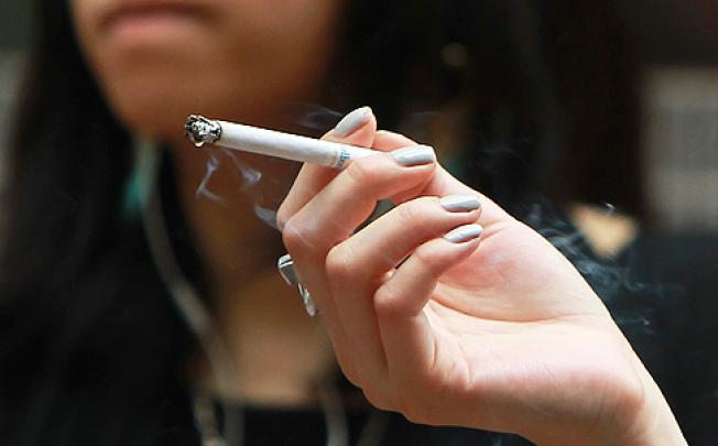 اوج گیری مصرف سیگار در میان زنان/ ۱۹۰ درصد رشد در سنین ۱۸ تا ۲۴ سال
