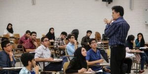 به ازای هر عضو هیات علمی در ایران چند دانشجو وجود دارد؟/ این وضعیت در کشورهای دیگر چگونه است؟