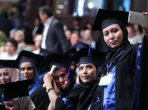 نیروی کار تحصیل کرده افغانی هم از راه رسید/ جا برای تحصیل کردگان ایرانی سخت می شود؟