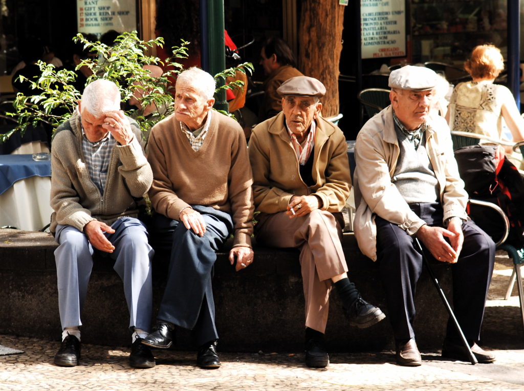 در سال ۱۴۲۰ جمعیت سالمندی کشور  چقدر خواهد بود؟/  میانگین بالای سن سالمندی در تهران
