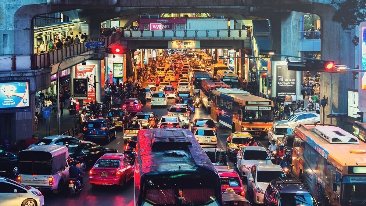 مردم جهان چقدر از عمرشان را در ترافیک سپری می کنند؟