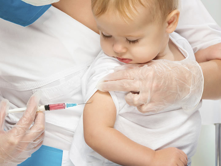 واکسیناسیون پنوموکوک کودکان زیر یکسال از استان‌های جنوبی آغاز شد