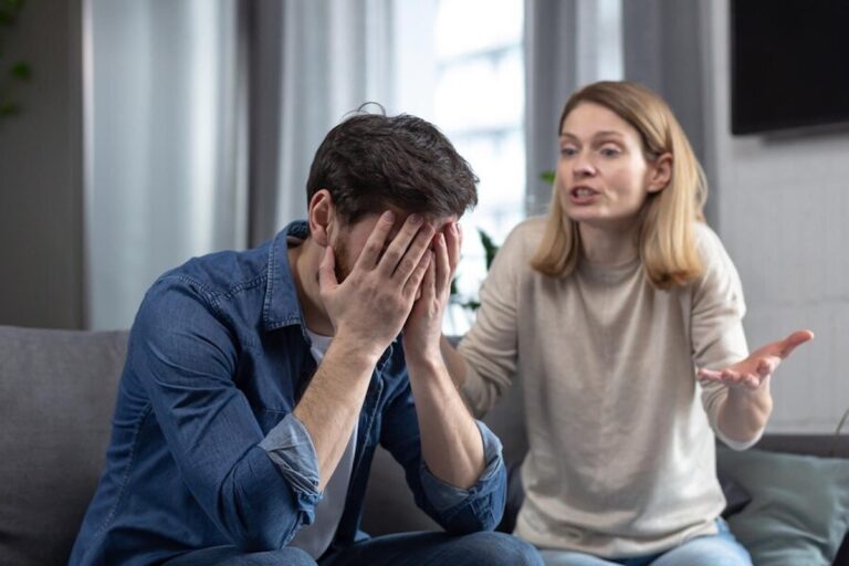 چرا زوج‌ها دعواهای قدیمی خود را سال‌ها تکرار می‌کنند؟