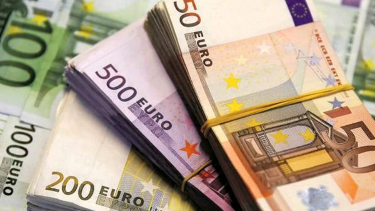 آخرین قیمت انواع ارز امروز ۲ اردیبهشت۱۴۰۴/ قیمت دلار دوباره ریخت