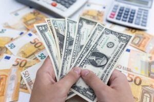 آخرین قیمت دلار، یورو و سایر ارزها امروز ۸ خرداد ۱۴۰۴+ جدول