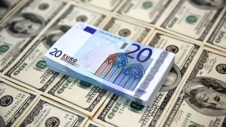 آخرین وضعیت بازار ارز ۱۷ خرداد ۱۴۰۴/ دلار رشد کرد