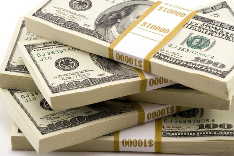 آخرین قیمت انواع دلار و بازار ارز ۱۳ خرداد ۱۴۰۴/ دلار چند شد؟