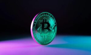 پیش بینی قیمت بیت کوین تا آخر تابستان/ بیت کوین کانال ۱۳۵ هزار دلار فتح می‌کند؟