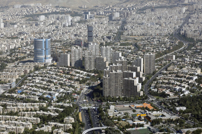 پیش‌بینی انبوه‌سازان از آینده بازار مسکن/ قیمت مسکن تحت تاثیر سه سناریو