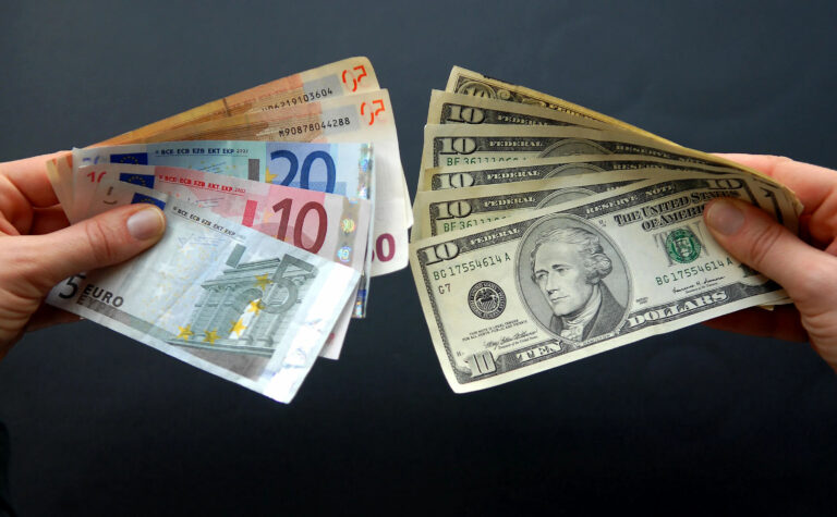 آخرین قیمت دلار، یورو و سایر ارزها امروز ۷ مرداد ۱۴۰۴+ جدول