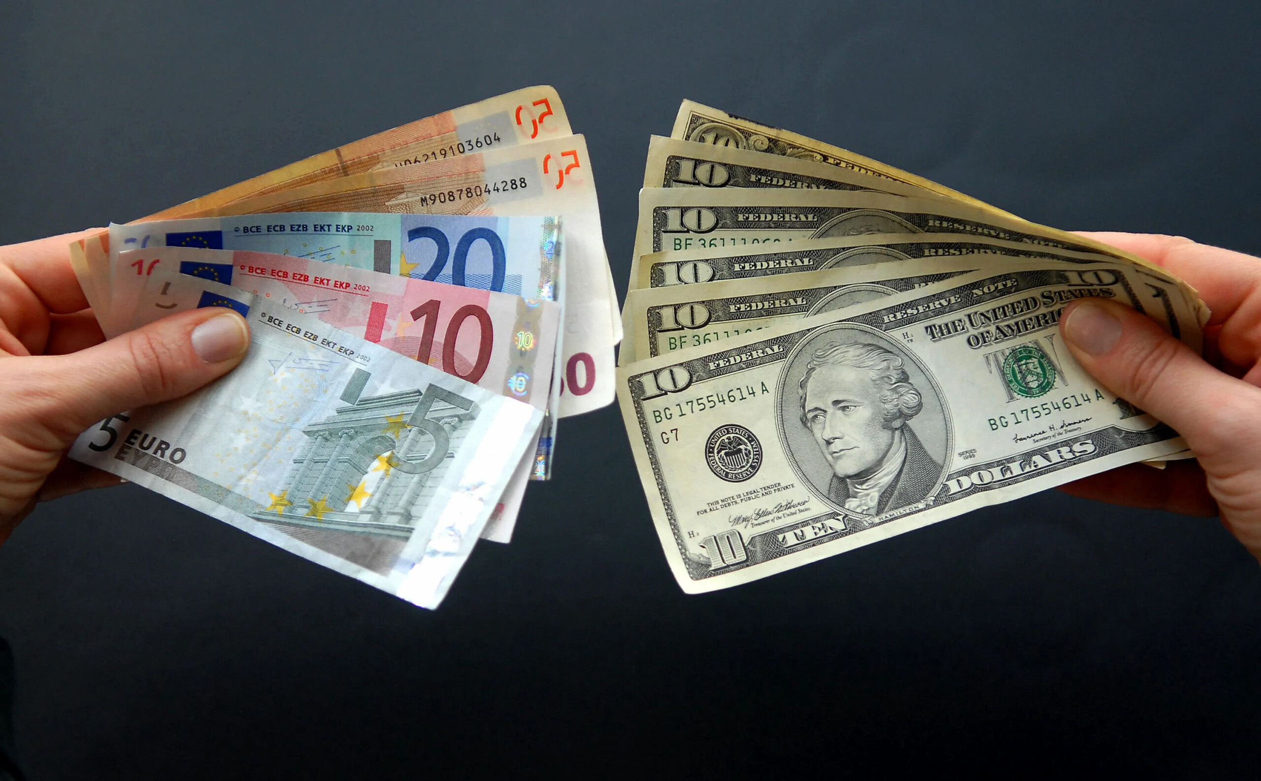 آخرین قیمت دلار، یورو و سایر ارزها امروز ۷ مرداد ۱۴۰۴+ جدول