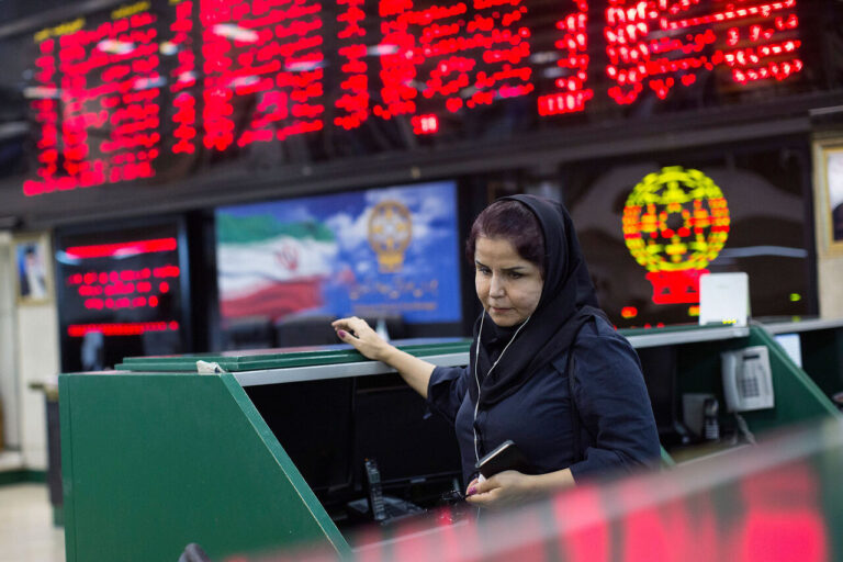 کدام نمادهای بازار سهام بیشترین و کمترین بازدهی در هفته دوم مردادماه داشتند؟