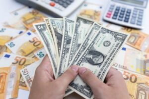 آخرین قیمت دلار، یورو و سایر ارزها امروز ۱۳ مرداد ۱۴۰۴+ جدول
