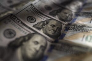 آخرین قیمت دلار و انواع ارزها امروز ۷ مهر ۱۴۰۴+ جدول