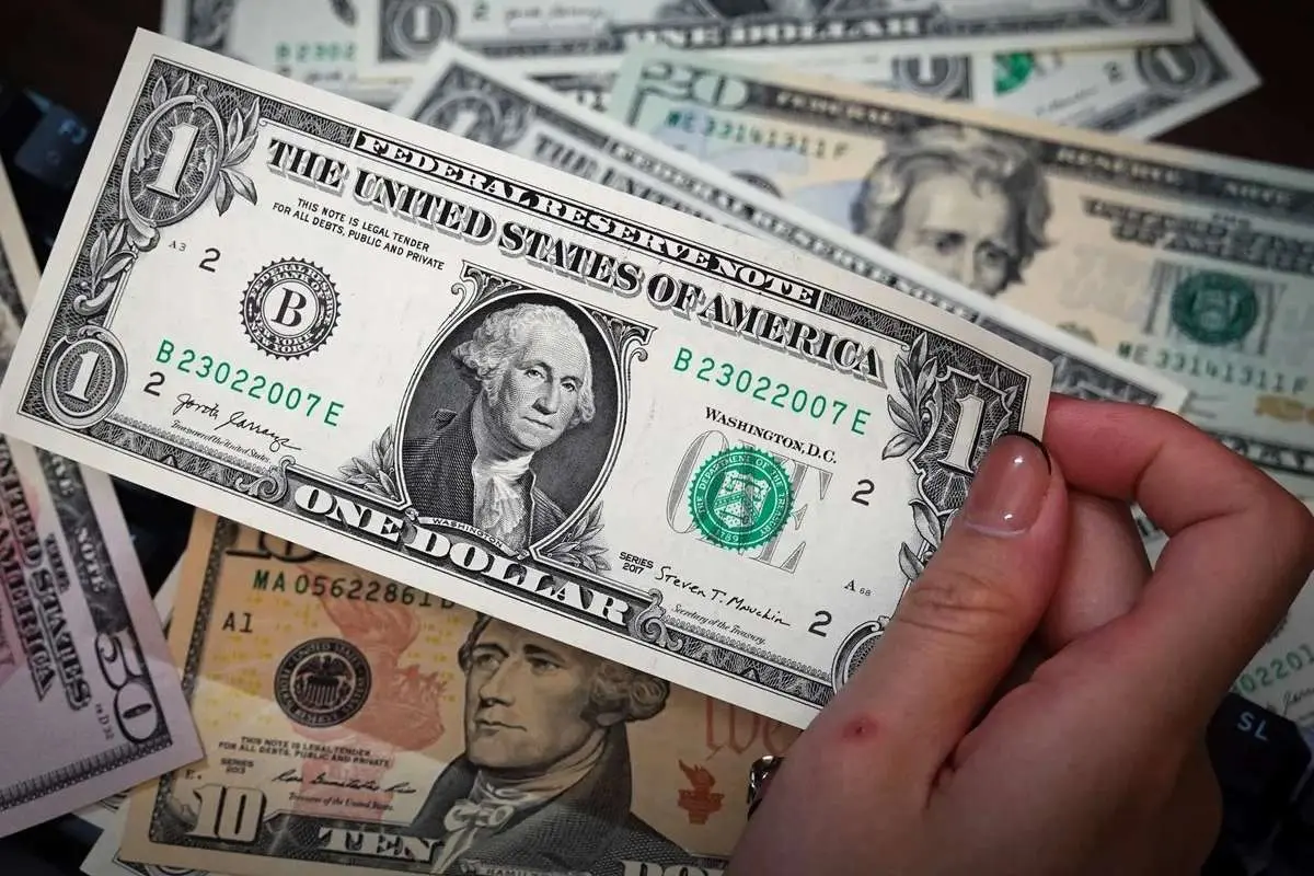 پیش‌بینی قیمت دلار در آینده