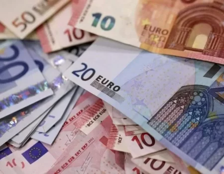 قیمت دلار و یورو ۱۸ آبان ۱۴۰۴