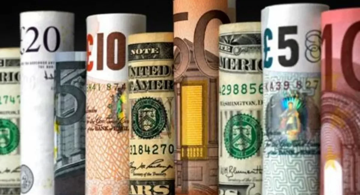 قیمت دلار، یورو، پوند و سایر ارز‌ها امروز جمعه ۵ دی ۱۴۰۴