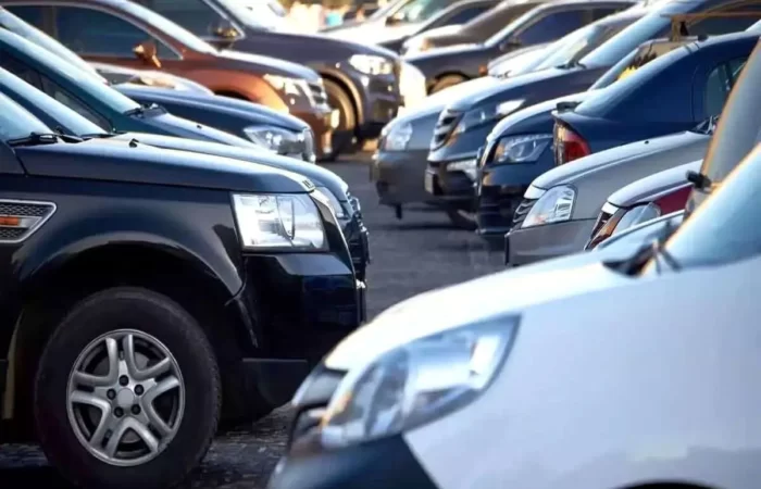 اختلاف قیمت خودروهای ایران خودرو از کارخانه تا بازار در یازدهمین طرح فروش چقدر است؟