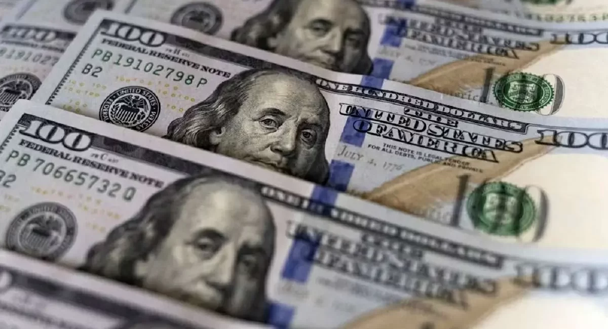 پیش‌بینی قیمت دلار ۴ اسفند ۱۴۰۴