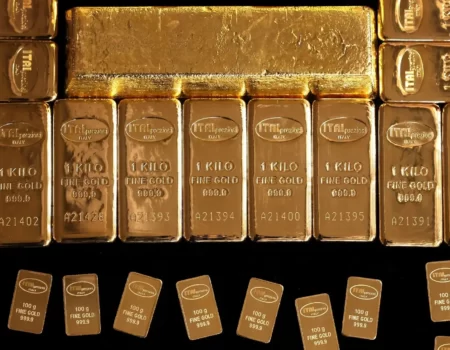 قیمت جهانی طلا ۲۴ بهمن ۱۴۰۴